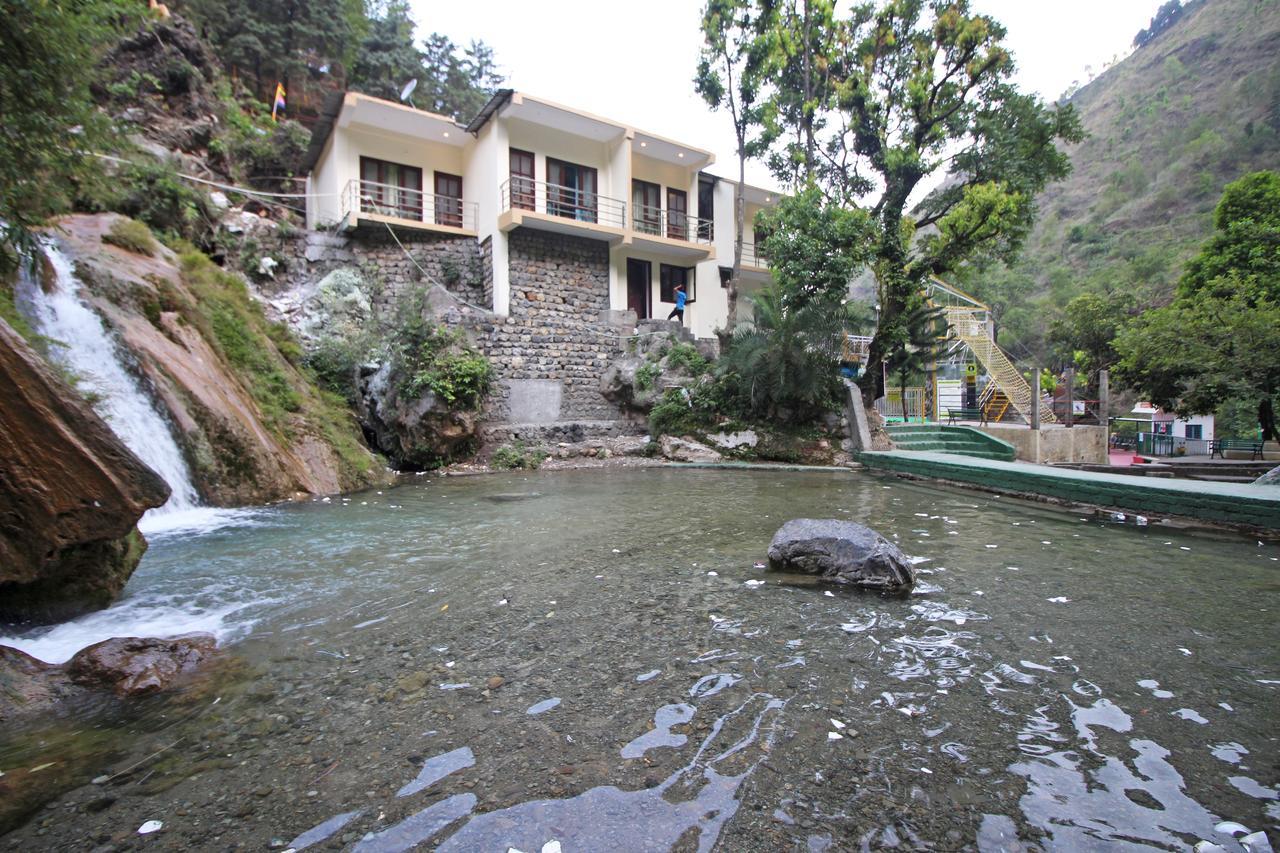 Hotel O Kempty Lake Adventure Resort Mussoorie Kültér fotó